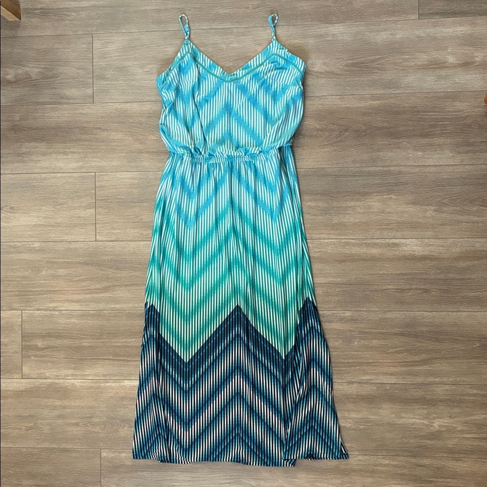 Vince Camuto Chevron Maxi Dress